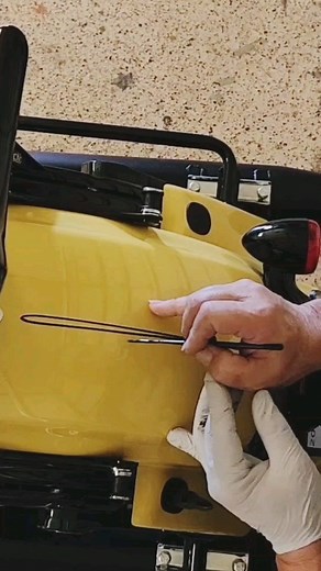 Striping up a Harley #Tonyspinstriping #harleydavidson #PinstripingCarTShirts #CarLovers #PinstripingArt | Tony Perez