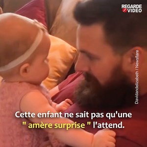 Un jeune papa se rase la barbe : sa fille a une drôle de réaction 😂 Credit: Newsflare | RegardeCetteVideo