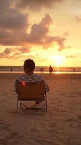 Coleman JP Compact Folding Chair เก้าอี้พับคุณภาพสไตล์ญี่ปุ่นจาก Coleman เป็นโครงอลูมิเนียม มีที่เท้าแขนทำจากไม้สวยงาม น้ำหนักเบา พกพาสะดวก เหมาะมากในการไปแคมป์ หรือมีติดรถไว้ ขนาดเมื่อใช้งาน : 53 × 54.5 × 62(สูง) ซม. ความสูงของที่นั่ง : 28 ชม. ขนาดเมื่อเก็บ : 53 × 9 × 56 ซม. น้ำหนัก : 2.1 กิโลกรัม รับน้ำหนักได้ : 80 กิโลกรัม | ThailandOutdoor Shop