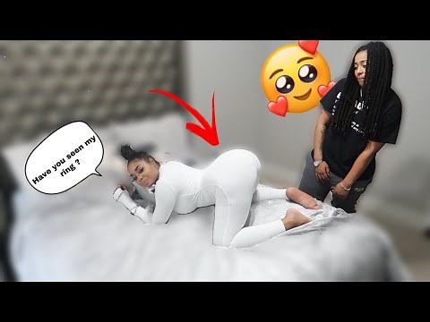 ARCHING MY BACK IN FRONT OF MY GIRLFRIEND TO SEE HOW SHE REACTS....