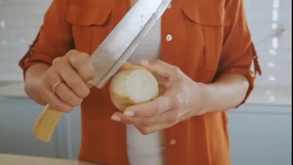 Manual Hand Chopper - Versatile Food Dicer, Vegetable slicer and Onion Chopper, Handy Nut Chopper, Garlic Mincer and Onion cutter, Tomato - Efficient and Quick Kitchen Aid