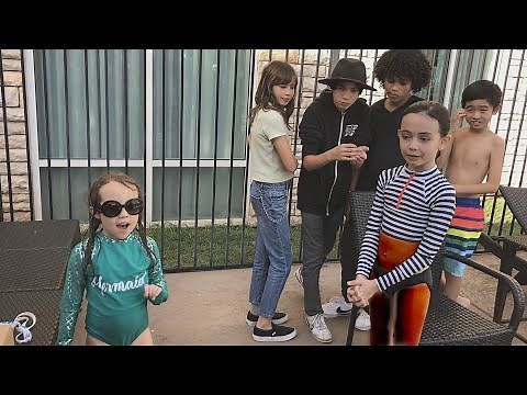 Unseen Netflix Moments | What Actors Do Off-Camera 😍