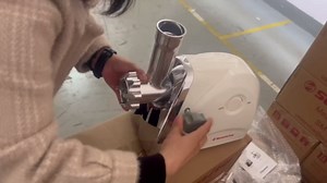 Sunmile SM-G31 Electric Meat Grinder - Max 1HP 800W- ETL Meat Mincer Sausage Grinder, Stainless Steel Cutting Blade, 3 Stainless Steel Grinding Plates, 1 Big Sausage Stuff