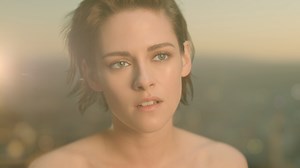 Before founding her fashion house, Coco Chanel was Gabrielle. A rebel at heart, passionate and free. The inspiration for the women's fragrance by CHANEL. Solar, luminous, radiant. #GabrielleChanel | CHANEL