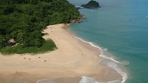 Vue aérienne des plages d'Ubatuba, São : vidéo de stock (100 % libre de droit) 1105111923 | Shutterstock