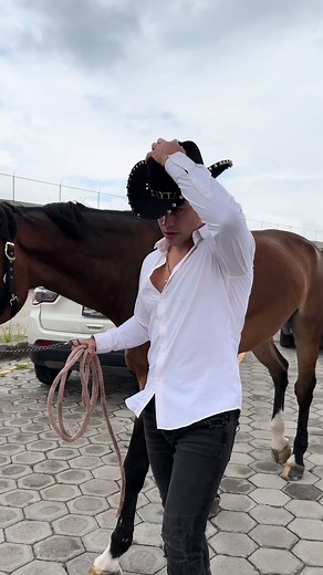 Presentación de Norbert Gaitán: Conociéndolo Mejor