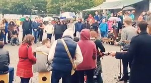 3.3K views · 70 reactions | Buskers in Galway this evening.... #LatinQuarterGalway #SeaFest #GalwayHarbour #TheGalwayWelcome #GalwayMusicTown #FestivalCity #SummerInGalway #CultureCapital2020 #GottaLoveGalway #WildAtlanticWay #GalwayGold | The Latin Quarter Galway | Facebook