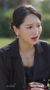 22K views · 428 reactions | Cuando el amor ciega la razón: El hijo que abandonó a su madre por una mujer sin alma | Amor Drama | Facebook