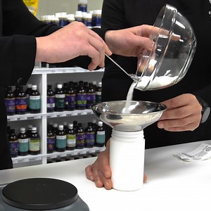 What better way to learn than from those who have been in the very same position as you. Hear from some of our lovely grads as they share their tips for a positive clinic experience 👩‍🎓 | Endeavour College of Natural Health