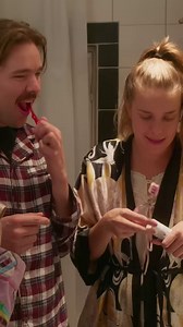 Noro – lavuaari vai virus? 🤔😆 Seuraavaksi yökyläilyyn yhdessä asuvien sympaattisten taiteilijasisarusten Anna ja Arppa Airolan luona. 🌙 Yökylässä Maria Veitola to 21.00 MTV3:lla ja MTV Katsomossa 🌙 MTV Katsomon jaksot ovat vielä pidempiä kuin mitä MTV3:lla nähdään 🌙 MTV Katsomo -tilauksella voit katsoa seuraavan jakson jo nyt | MTV3