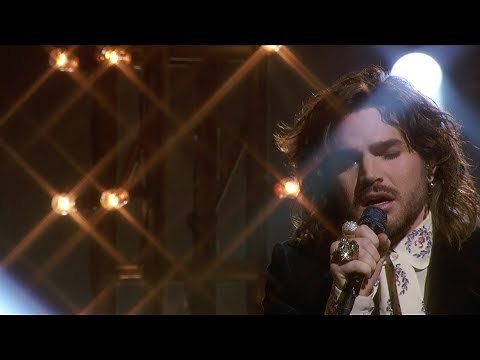 Adam Lambert - New Eyes (American Idol Finale Performance!)