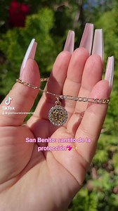 San Benito: $22 dls✨💖 LINK: https://glamouraccessories.shop/products/san-benito-charm-bracelet?_pos=1&_sid=a1b1a7652&_ss=r | Glamour Accessories