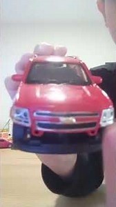 zase ukázat nový hračky auta do nové hry