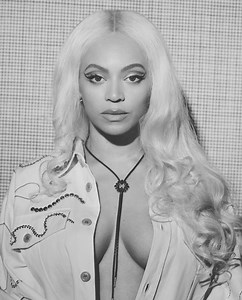 Beyoncé’s ‘Sweet Honey Buckiin’ Lyrics Address Her Grammy Snubs for Album of the Year