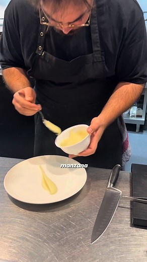 El bosque, el fuego y el tiempo. Lomo de ciervo cocinado a baja temperatura, donde la intensidad se vuelve delicadeza. | HacheQú Restaurante