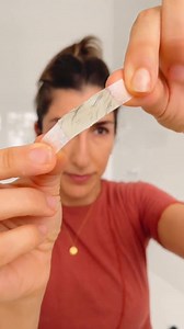 Eyebrow waxing made easy by our gal @d00shi with our Eyebrow Wax Strips 💅 | Nad's