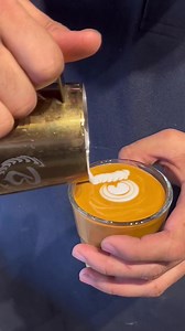 Classic latte art rabbit practice👍 | Barista Omar