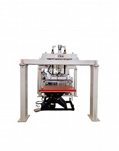 [Hot Item] PVC, WPC, Spc Flooring Automatic Sucking&Loading Board Line