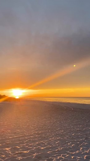 Those few moments before the world wakes, with sunrise & the beach are so peaceful | 30A Luxury Vacations