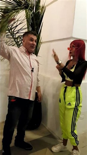 blooper with Joaquín at the Bren c celebrity hotel