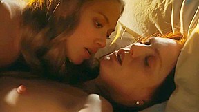 Julianne Moore, Amanda Seyfried, Nina Dobrev - Chloe (2009)