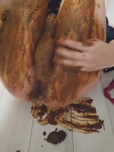 Coprophagy - video 4