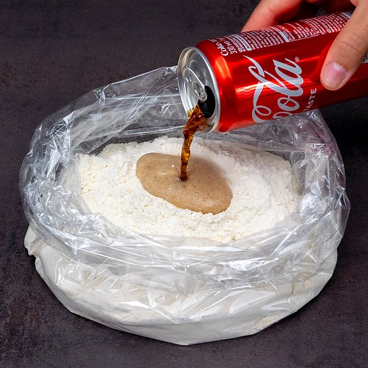 39K views · 141 reactions | This bread recipe broke all records! Coke is the secret! Ingredients: flour: 500 g (18 oz) salt: 10 g (0.4 oz) dried yeast: 8 g (0.3 oz) Coca-Cola: 330 ml (11 fl oz) Sauce: eggs: 4 pc dill: 10 g (0.4 oz) garlic: 10 g (0.4 oz) salt: 3 g (0.1 oz) black pepper: 3 g (0.1 oz) walnut: 10 g (0.4 oz) butter: 20 g (0.7 oz) | Cookrate | Facebook