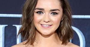 Maisie Williams Got Ready For The "Game Of Thrones" Premiere With A Trip To Rite-Aid