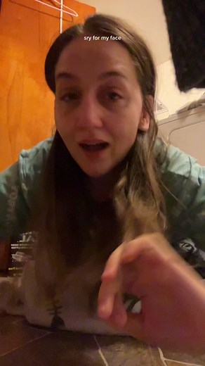 TikTok · Ellesquishy