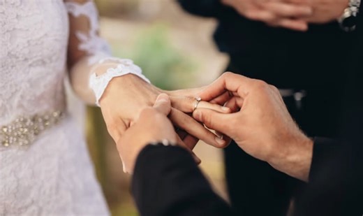 Bride wants the ‘in sickness’ part removed from her wedding vows as she ‘hates’ taking care of sick people 😲 fᴜʟʟ ѕтᴏгʏ ɪп тһᴇ ᴄᴏᴍᴍᴇптѕ 👇 | Mente Curiosa