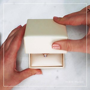 High-quality jewelry for radically fair prices? Click below to find out how we do it! | Moon Magic