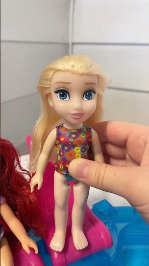 Anna & Elsa Take Kids To The Pool! Pt.6 Frozen Toys - Disney Princess Toys - Playing With Dolls Fun