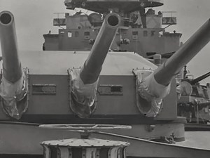  El crucero mercante armado británico HMS Jervis Bay fue atacado por el crucero pesado alemán Admiral Scheer el 5 de noviembre de 1940 mientras escoltaba el convoy HX 84 en el Atlántico Norte. #WW2 #naval #HMS #Crucero #BotinDeGuerra | Botín de Guerra | Facebook