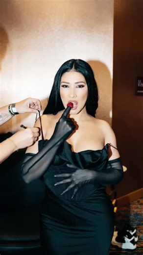 Elegant Evening Gown Styles: Glamorous Fashion Showcase