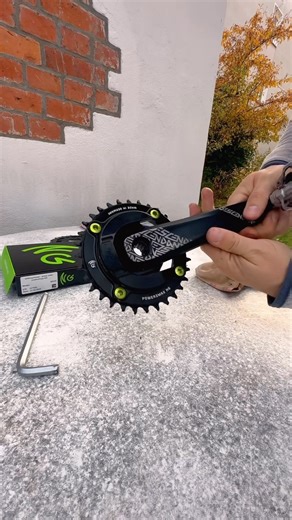 🤓⚙️🔧 This is how easy you will install your #power2max powermeter to your MTB and connect it to your @wahoofitnessofficial computer. Powermeter: NG MTB (Sram - Boost - Songlespeed). #powermetertraining #cyclinglife #cyclinganalytics #mountainbike #wattsup #morewatts #trekbikes #srammtb | power2max