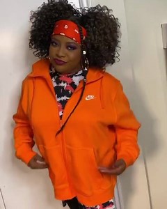 I was feeling “Funkdafied” as Da Brat on Dish Nation! But I was hot-flashing the entire time I was channelling Da Brat! Girl HOW do you wear all those sweatshirts?!? BIG Shout Out to my amazing team for helping to pull this one off! #Halloween #DaBrat #DishNation | Sherri Shepherd
