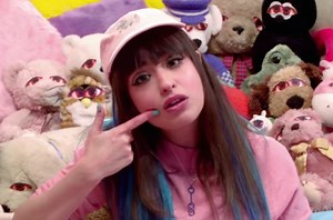 Kero Kero Bonito – “Lipslap” Video