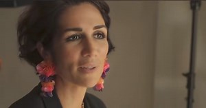 Watch French photographer Magali Butny share her passion for portrait photography. Featuring the FJ400 with FlexiGels and our Rapid Box Switch line! | Westcott | Facebook