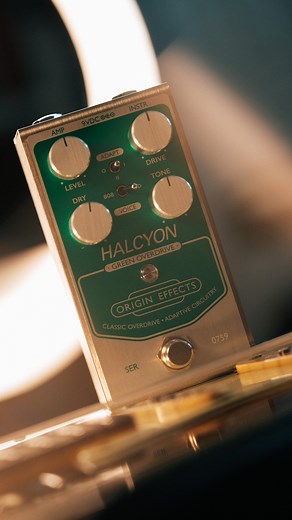 🎥 Full YouTube Video > Link in Bio! Finally - a tubescreamer that cleans up beautifully, and a dry blend! Thank you @origineffects 😍 Here I’m pushing my driven @bensonamps Monarch even harder with the Halcyon level and eq, with the gain low, dry blend up - and pay attention as I clean it up with the @_giordanoguitars_ guitar volume with @emersoncustom treble bleed - typically tubescreamers do not fare anywhere near this well when cleaning up! Thx @origineffects! Love this thing! #guitartone #g