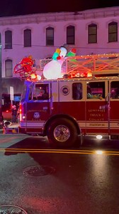 More from Somerville 2022 Christmas Parade @somervillefd57 • Help support DR2 on patreon www.patreon.com/Demonracer2 Additional photos can be found at demonracer2.smugmug.com • • • • • • #Fire #Firetruck #Firetrucks #Fireengine #fireengines #firerescue #firedept #firedepartment #firefighter #firefighting #firefighters #firetrucksofamerica #firetrucksofinstagram #fireapparatus #firetrucksdaily #firedepartmentlife #fireman #firemen #fireservice #dr2 #demonracer2 #hesstruck #hess #somervillefire #s