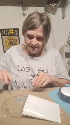 I absolutely loved making this. I really enjoyed the seashell flowers. Very easy, very coastal, and very pretty 😍 #coastaldecor #easydiyproject #seashells #beachhousedecorating #seashellart #summerdiy #nautical #passionatepaintedlady | The Passionate Painted Lady