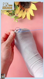 34K views · 297 reactions | Tips for repairing socks with holes #tips #tipsandtricks #sewing #sewinghacks #tipsandtrick | Sewing Tips | Facebook