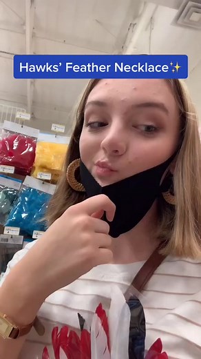 Hawks' Feather Necklace - Showcase of Beauty and Elegance