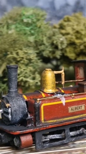 009 Mid Sodor Albert with the parly