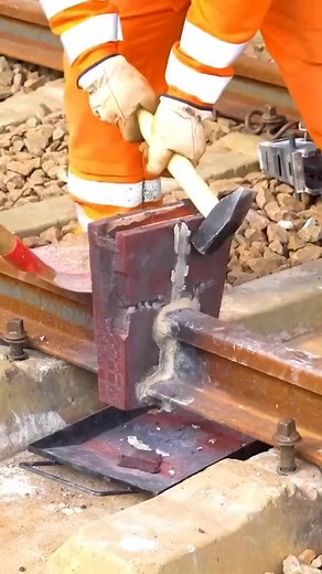 3.5M views · 15K reactions | Rail track repair ️ #howthingswork #howthingsactuallywork #wow #viral | Trains Rail | Facebook