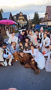 🎻✨Brama weselna po góralsku🐻 Szczęść Boże Młodej Parze!” 💒❤️ #góralskiewesele #bramapogóralsku #tatry #szczęśćboże #podhale #tradycja #folklor #muzyka #radość #wesele | Łukasz Dorula