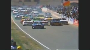 Dick Johnson leads the first lap of the 1980 Hardie-Ferodo 1000! | TUFF Collectables