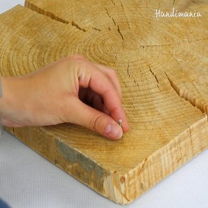 Learn this simple trick and you will never hit your finger with a hammer again! 🤩🔨🩹 | Handimania