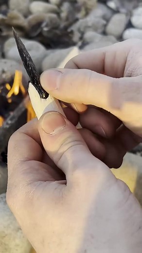 How to use pine sap glue 02 #stonetools #bushcraft #camp #nature #forest #camping #wildlife #outdoor #survival #caveman #primitive #primitiveskills #knowledge #primitive_technology #wildernessskills #outdoors #outdoorlife #campinglife #lifehacks #reelsusa #fyp #foryou | Camping & Bushcraft