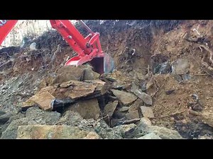 Kubota B2601 Tractor Backhoe Digging